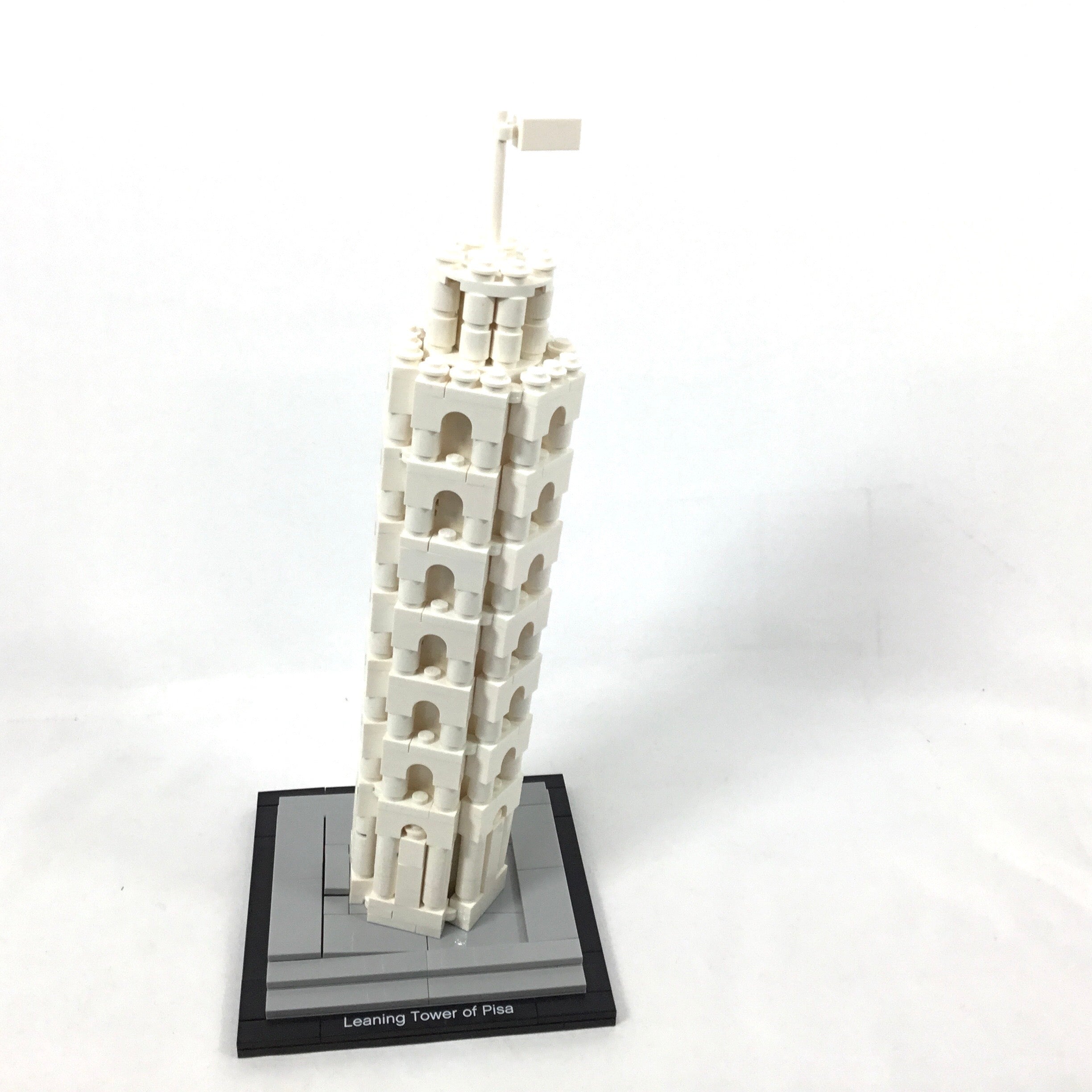 21015 The Leaning Tower of Pisa (Pre-Owned Set) - Main Image