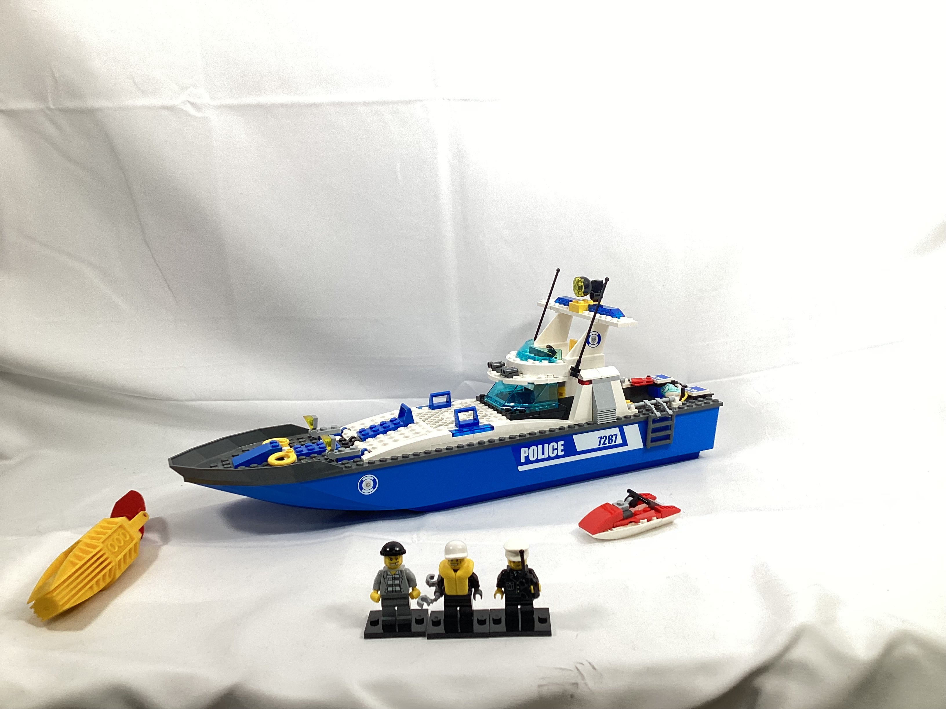 Lego Collector Lego Police Boat 7287 LEGO® Town Sets: City 7287 
