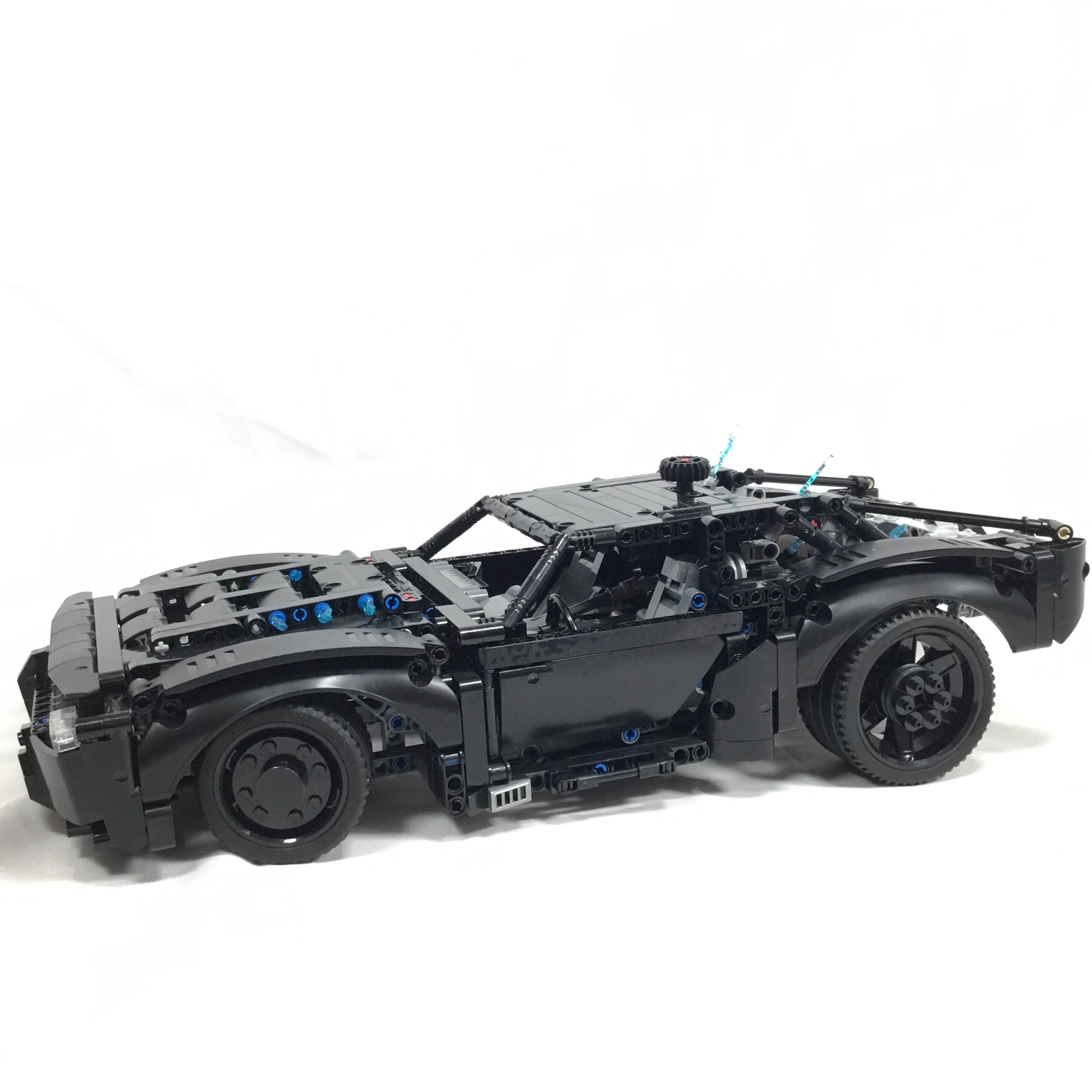 Deals LEGO TECHNIC: THE BATMAN - BATMOBILE (42127)