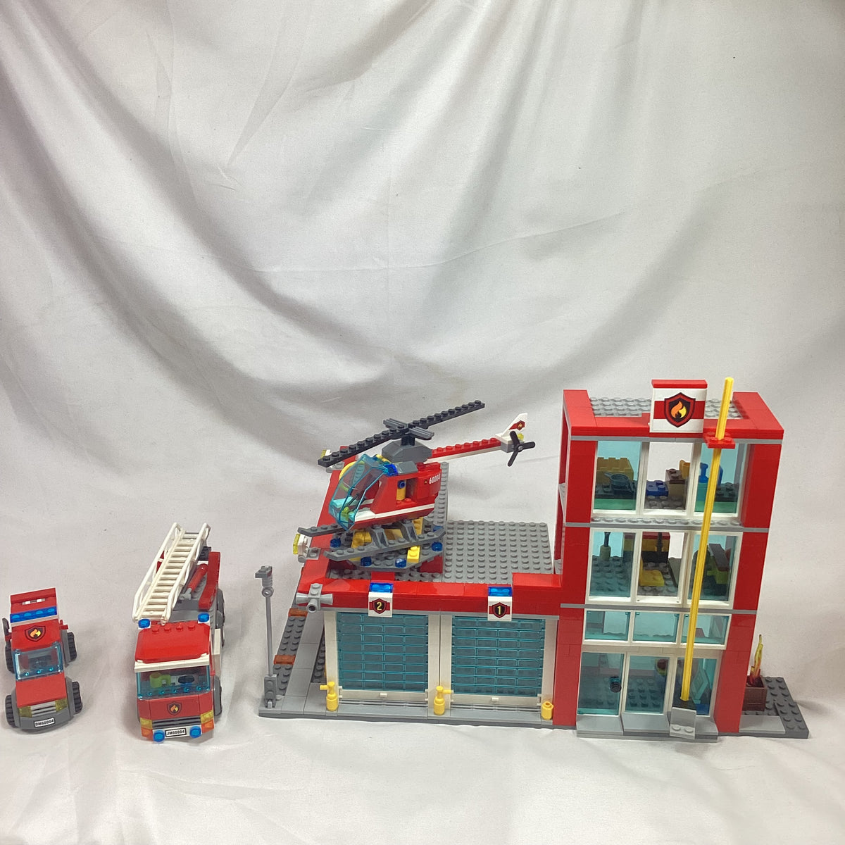 City Rare Fire shops Station, Set 60004, Pristine Condition