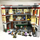 75827: Firehouse Headquarters (Pre-Owned)(Janine has a minor torso crack)