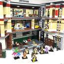 75827: Firehouse Headquarters (Pre-Owned)(Janine has a minor torso crack)