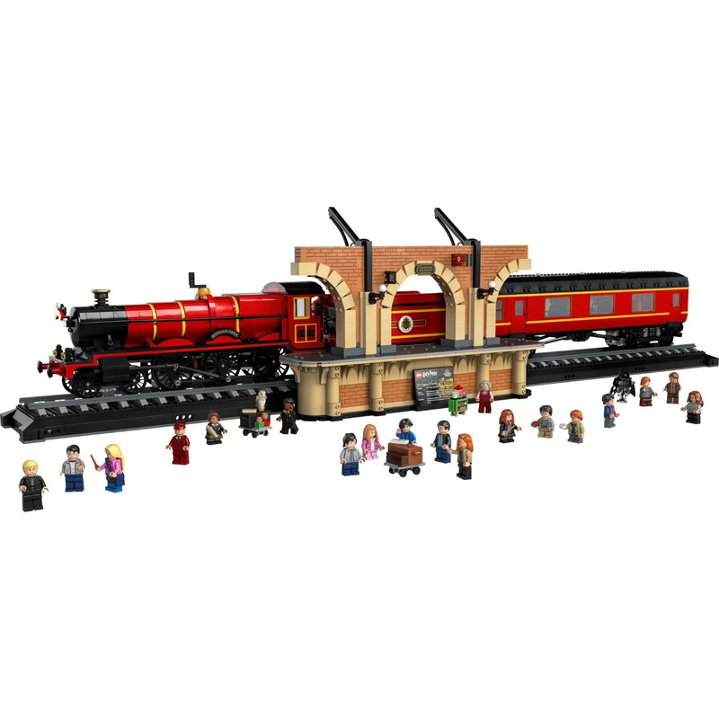 76405 Hogwarts Express - Collectors’ Edition (Pre-Owned, Missing Ravenclaw Student)