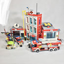 60110 Fire Station (Pre-Owned) (Missing hotdog stand and two minifigs and dog)