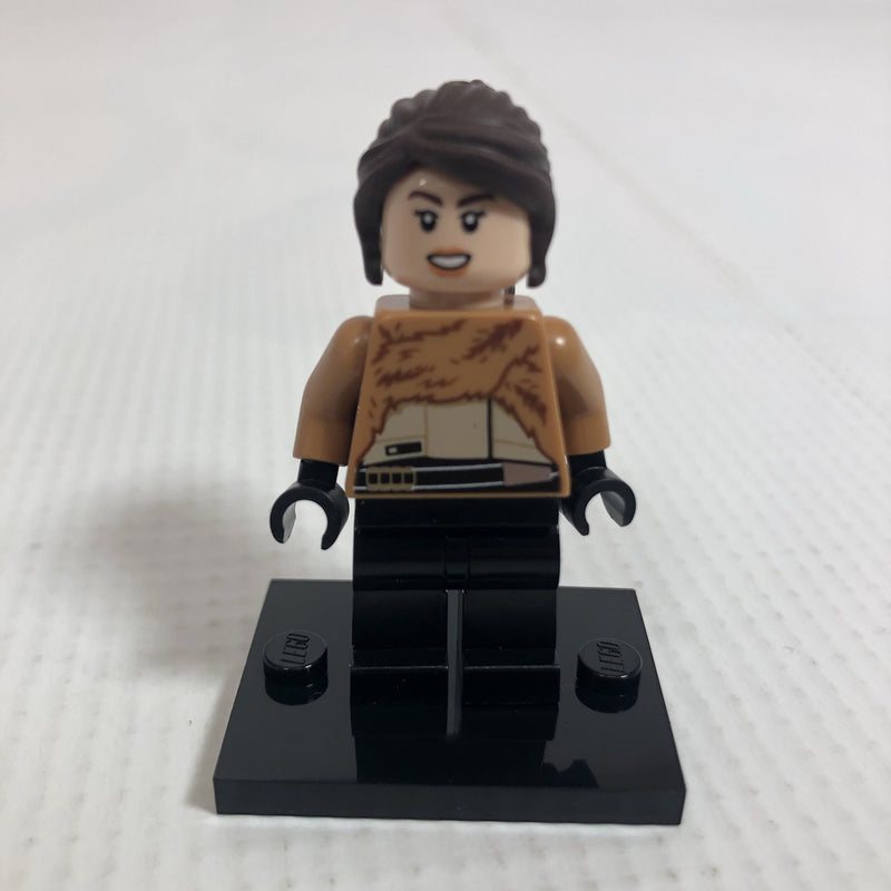 SW0946 Qi'ra - Fur Coat