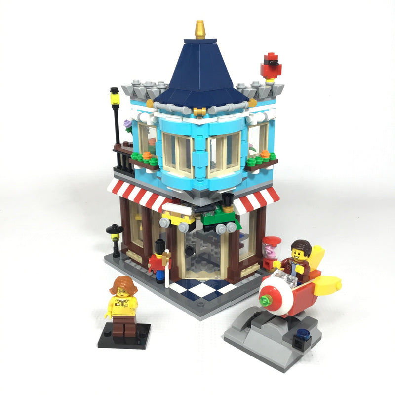 31105 Townhouse Toy Store (Pre-Owned)