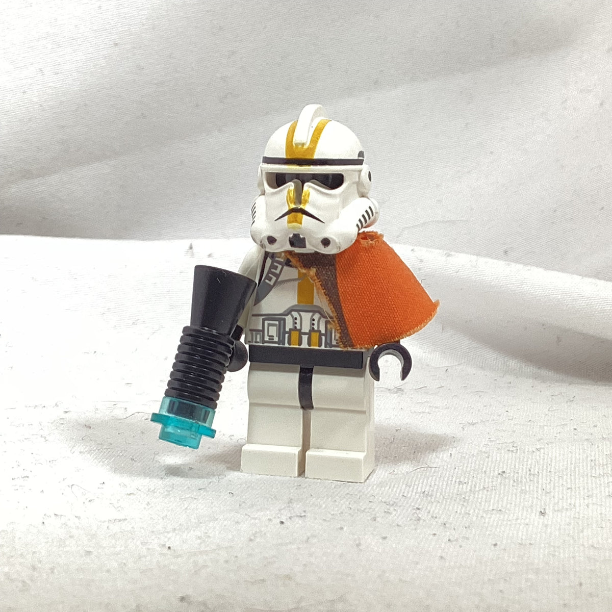 SW0128 Clone Trooper, 327th Star Corps (Phase 2) Orange Cloth Pauldron, Black Head