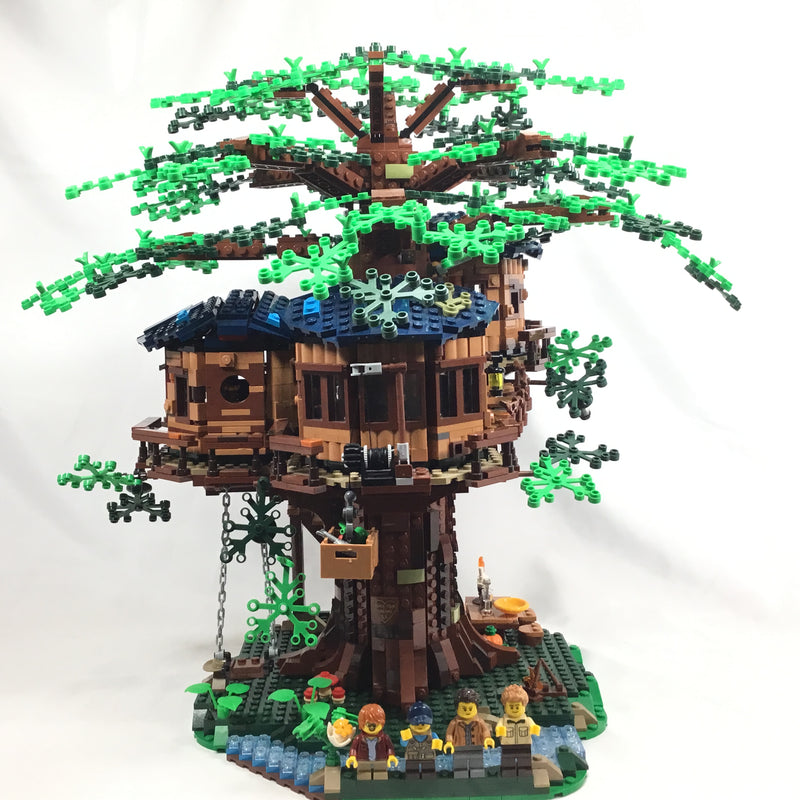 21318 Tree House (Missing fall foliage) (Pre-Owned)