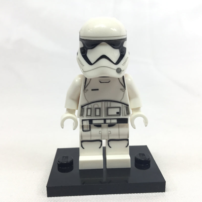 SW0905 First Order Stormtrooper (Pointed Mouth Pattern)