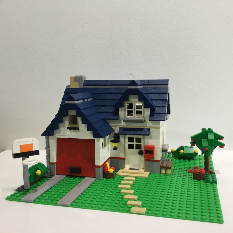 5891 Apple Tree House (Pre-Owned)