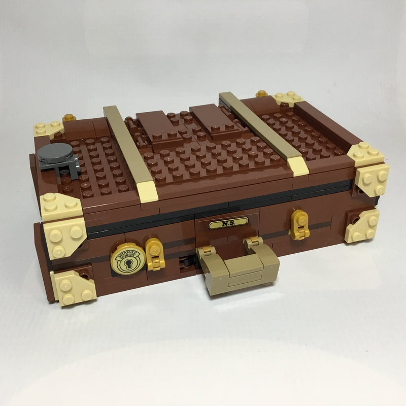 75952 Newt's Case of Magical Creatures - Complete (Pre-Owned)