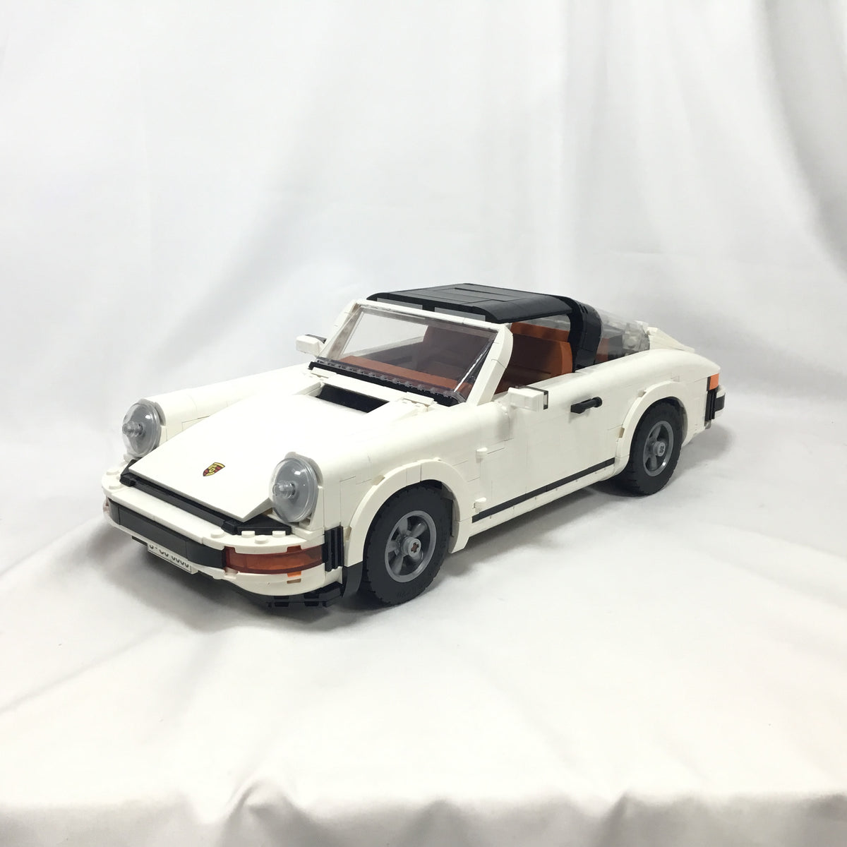 10295 Porsche 911 (Pre-Owned) - Main Image