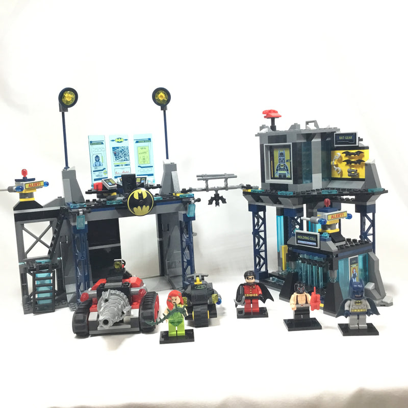 6860 The Batcave (Pre-Owned)