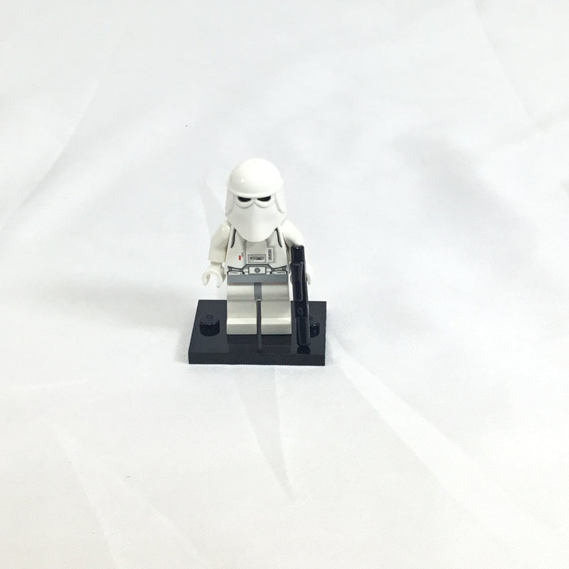 SW0101 Snowtrooper, Light Gray Hips, White Hands