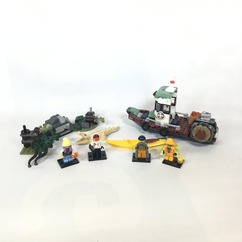 70419 Wrecked Shrimp Boat (Pre-Owned)