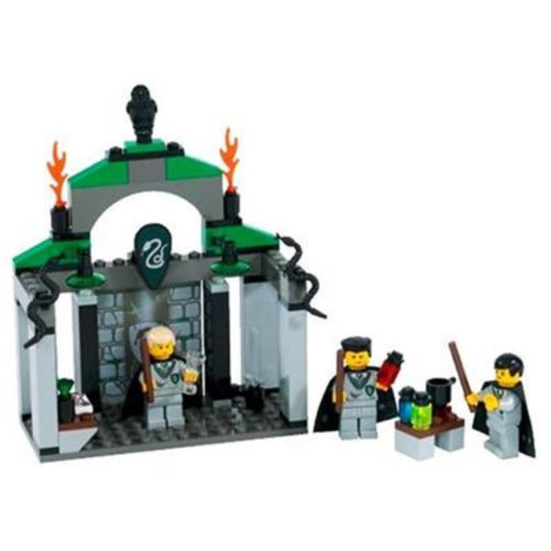 4735 Slytherin Common Room (Certified Set)