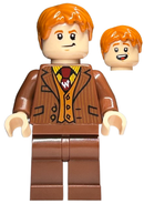HP252: Fred Weasley - Reddish Brown Suit, Dark Red Tie, Grin / Smiling Head