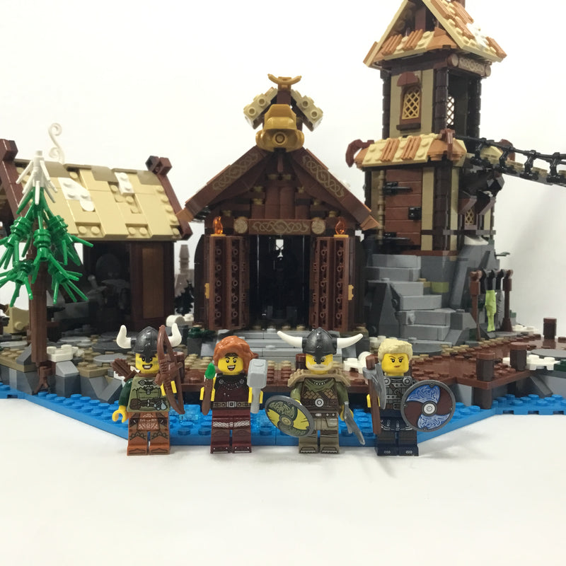 21343 Viking Village (Pre-Owned)