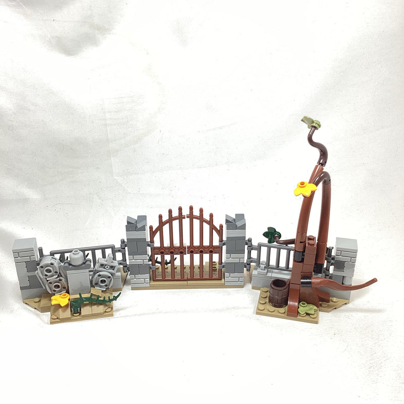 21341 Disney Hocus Pocus: The Sanderson Sisters' Cottage (Pre-Owned) (No Minifigures)