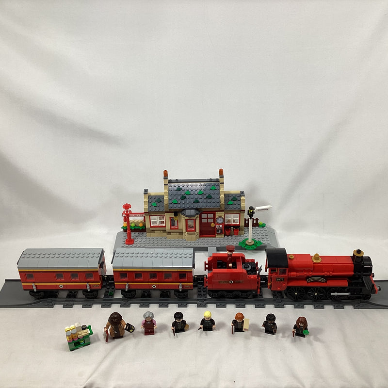 76423 Hogwarts Express & Hogsmeade Station (Pre-Owned)