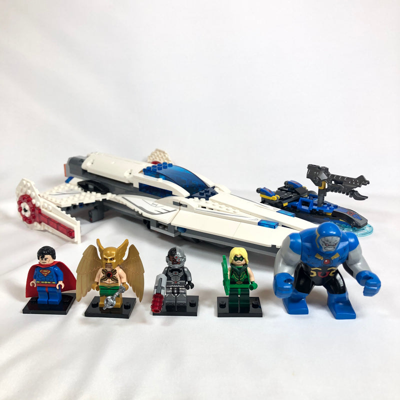 76028 Darkseid Invasion (Pre-Owned)