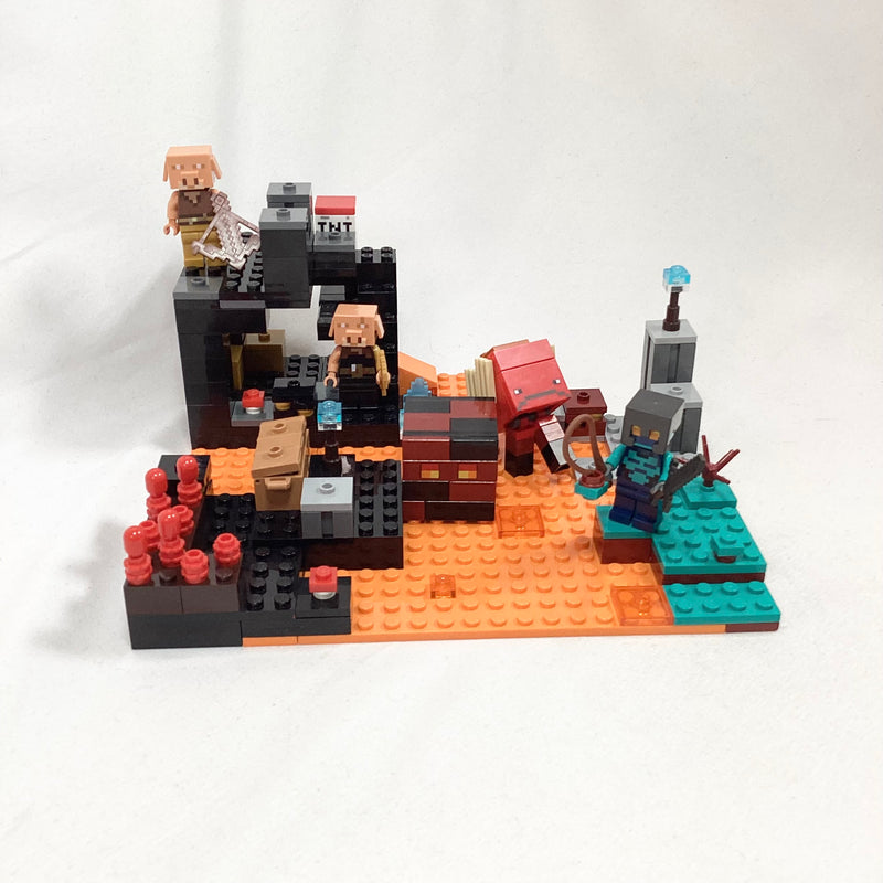 21185 The Nether Bastion (Pre-Owned)