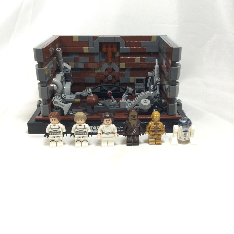 75339 Death Star Trash Compactor Diorama (Pre-Owned)