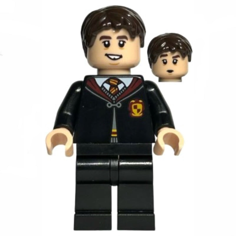 HP398 Neville Longbottom - Gryffindor Robe Clasped, Black Legs