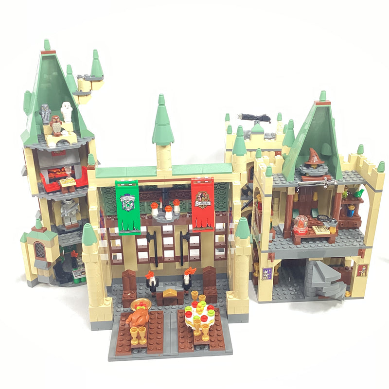 4842 Hogwarts Castle (Pre-owned, No Minifigures)