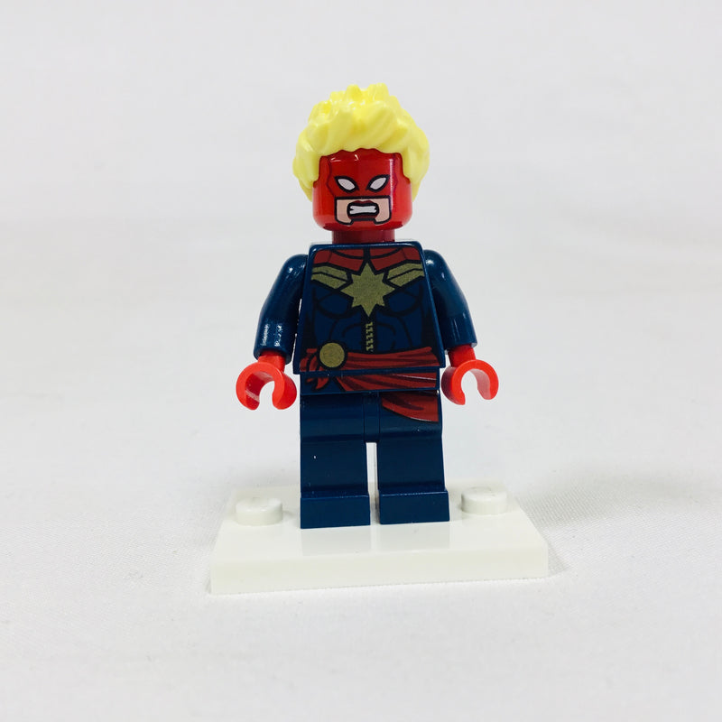 SH226 - Captain Marvel - Red Sash