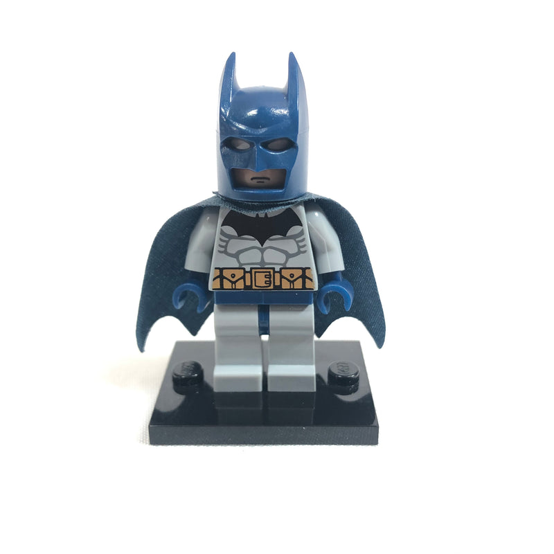 BAT022 Batman, Light Bluish Gray Suit with Dark Blue Mask