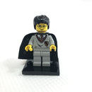 HP005 Harry Potter, Gryffindor Shield Torso, Light Gray Legs, Black Cape with Stars