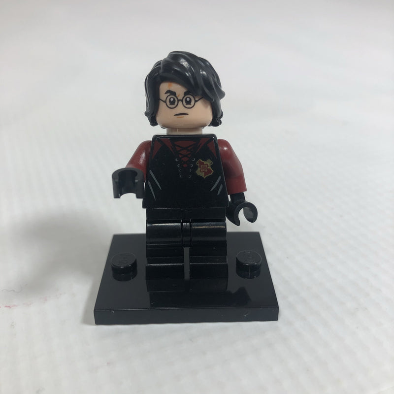 HP176 Harry Potter, Black and Dark Red Uniform