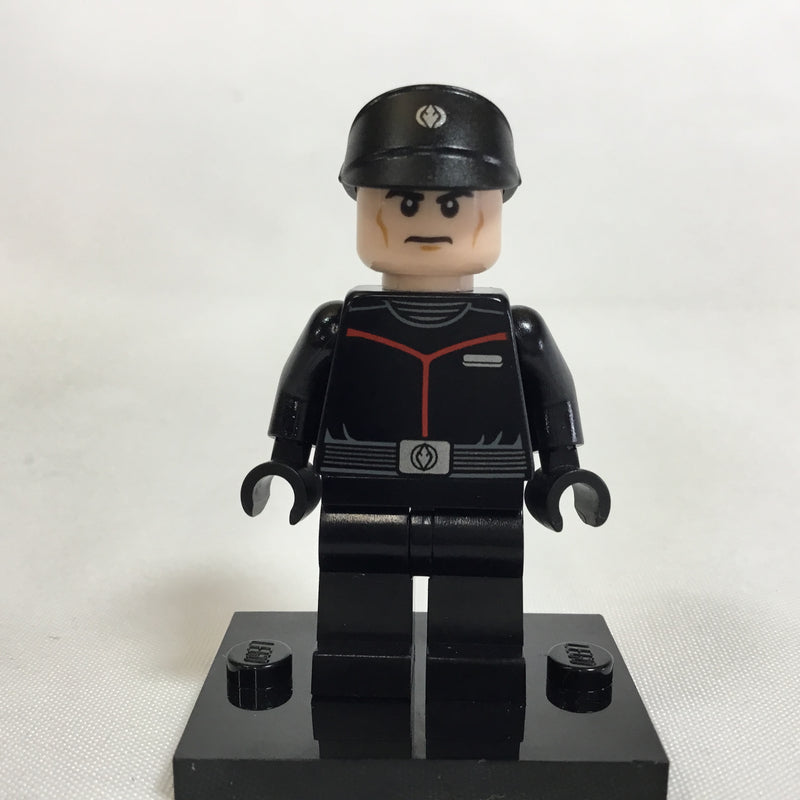 SW1076 Sith Fleet Officer