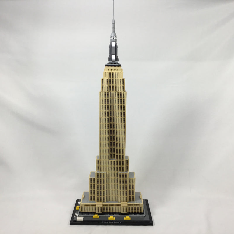 21046 Empire State Building (Pre-Owned)