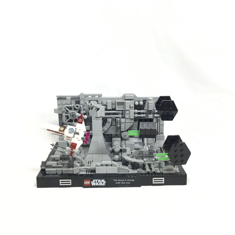75329 Death Star Trench Run Diorama (Pre-Owned)