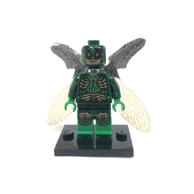 SH433 Parademon - Dark Green, Collapsed Wings