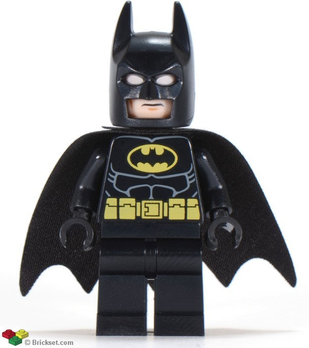 SH016A - Batman - Black Suit With Yellow Belt And Crest (Type 2 Cowl)